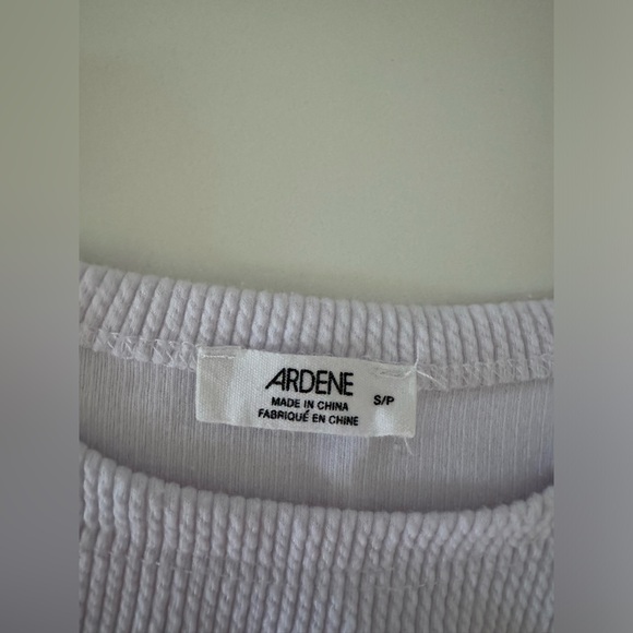ARDENE CROPPED LONG SLEEVE TSHIRT RIBBED WHITE SIZE SMALL - Picture 3 of 4